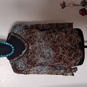 Tribal Gorgeous top.  Med. Very detailed.  Beads included